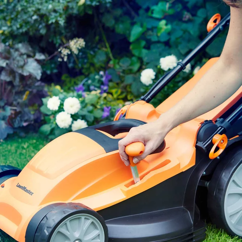 LawnMaster 1800W 40cm | Electric Lawn Mower