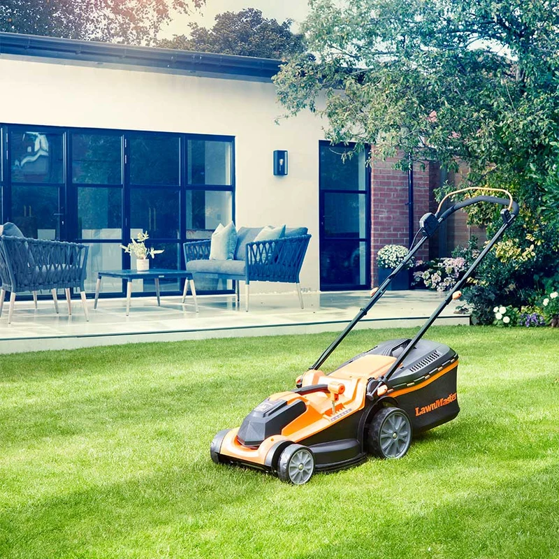LawnMaster MX 24V 37cm | Cordless Lawn Mower