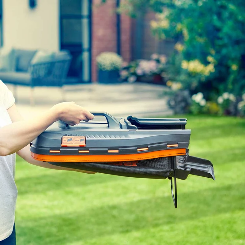 LawnMaster MX 24V 37cm | Cordless Lawn Mower