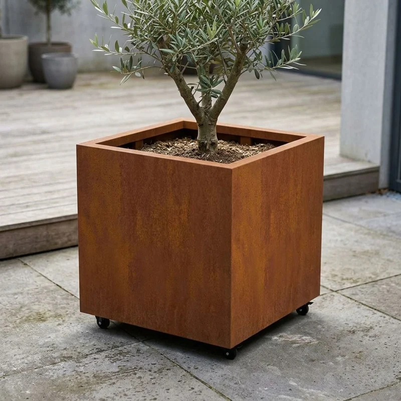 Jardinière en acier corten carrée avec roulettes 70x70x70 cm