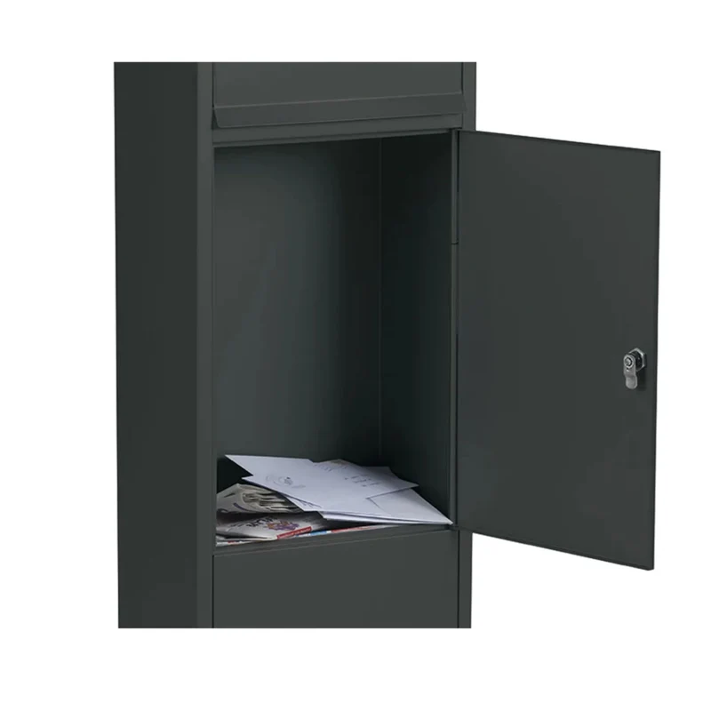 Boîte aux lettres colonne FRANKURT – acier noir – grande ouverture A4 – fixation au sol – serrure à clé