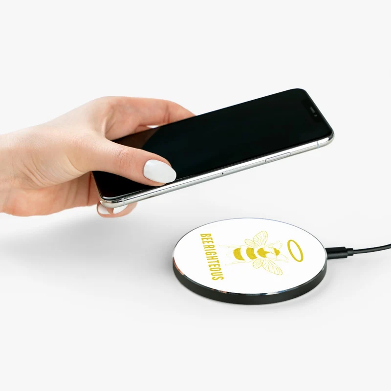 Eco-Friendly Bee-Themed Wireless Charger | Fast Charging Pad