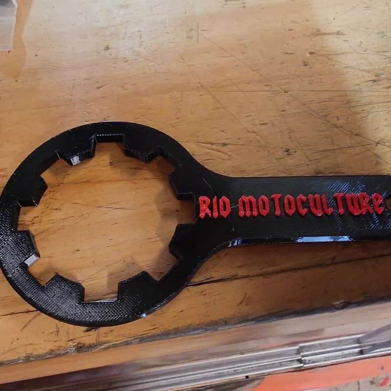 Clé pour rembobiner les load and go oleo-mac 130 mm