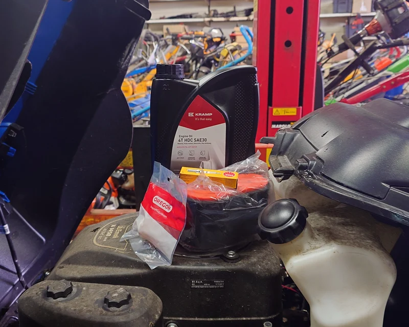 KIT ENTRETIEN MOTEUR STIGA/LONCIN ST450/ST500
