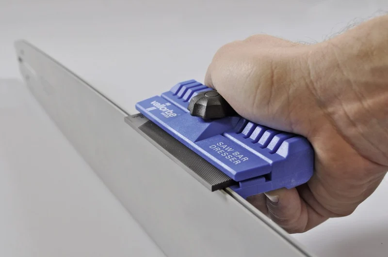RECTIFIEUSE POUR GUIDE DE TRONCONNEUSE